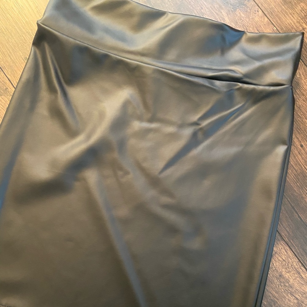 SOLD OUT Black High Waist Faux Leather Mini Skirt - Picture 7 of 10